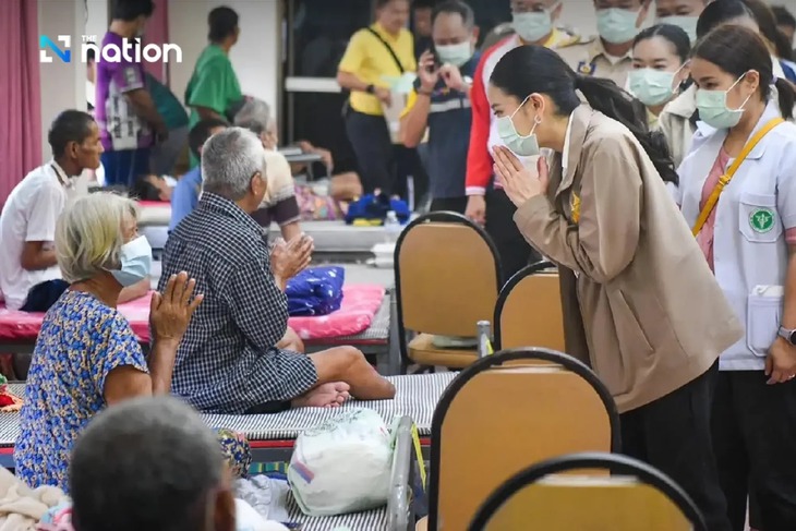 Bà Paetongtarn và quyền thủ tướng Thái Lan thị sát vùng xung đột - Ảnh 3. Paetongtarn - Ảnh 2.