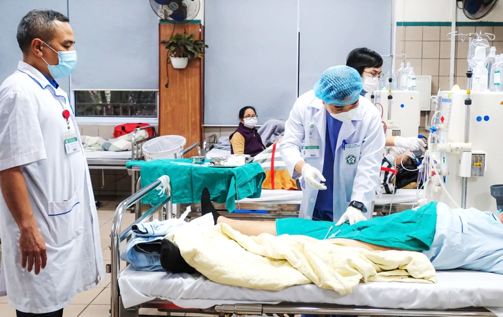 Tăng phụ cấp ngăn 'chảy máu chất xám' ngành y - Ảnh 2. ngành y - Ảnh 2.