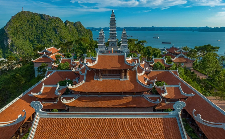 'Tọa độ' ngắm vịnh Hạ Long đẹp từ mọi góc nhìn - Ảnh 4.