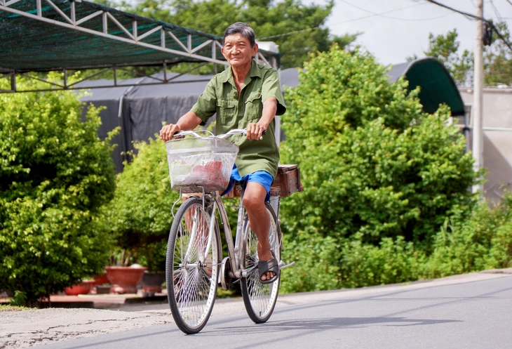 Người bơm quẹt gas kỳ lạ cuối cùng - Ảnh 2. bơm quẹt gas - Ảnh 2.