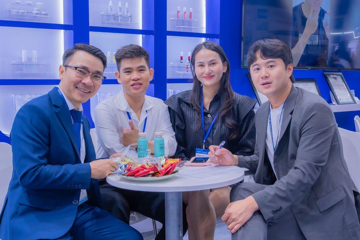 Hanacos Vietnam ghi dấu ấn tại VietBeauty & Cosmobeauté 2025 - Ảnh 4.