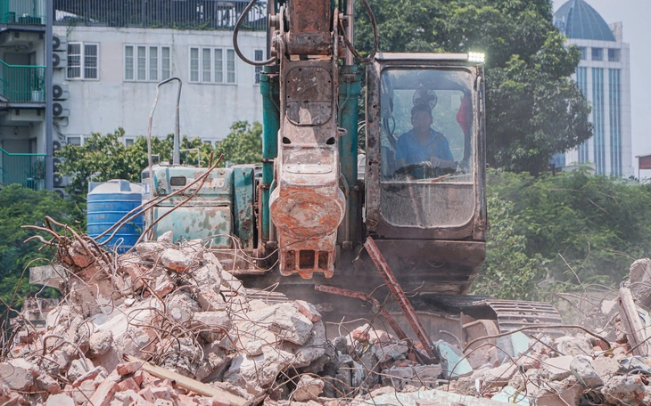Bố trí nước uống, lều, y tế các tuyến đường người dân xem diễu binh A80 - Ảnh 5.