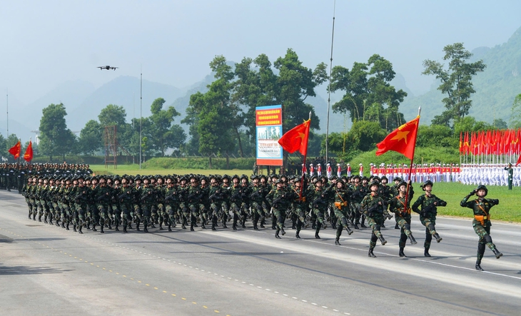 Thi tìm hiểu về Quân khu 7 nhận giải thưởng hấp dẫn - Ảnh 1. Thi tìm hiểu truyền thống 80 năm lịch sử vẻ vang của Quân khu 7 - Ảnh 1.