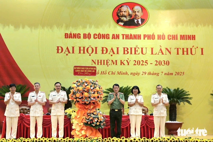 Công an TP.HCM - Ảnh 2.