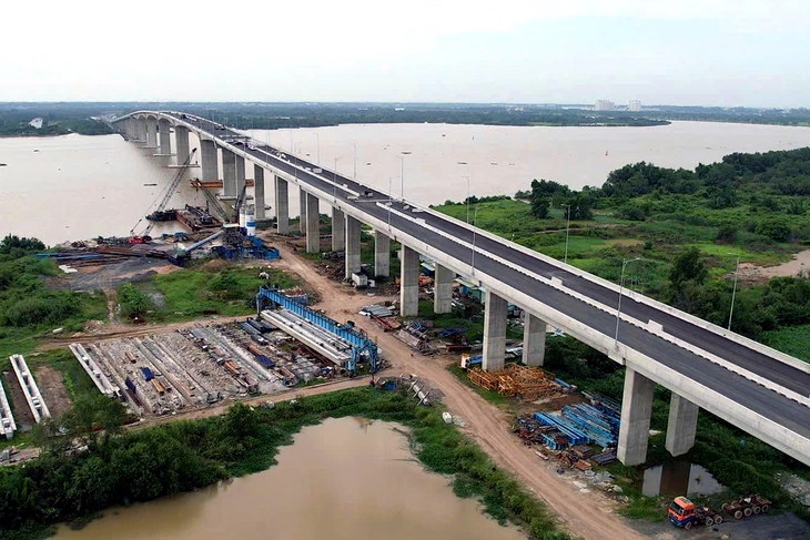 Cầu Nhơn Trạch phải thông xe đúng hạn như chỉ đạo Thủ tướng Chính phủ - Ảnh 2.