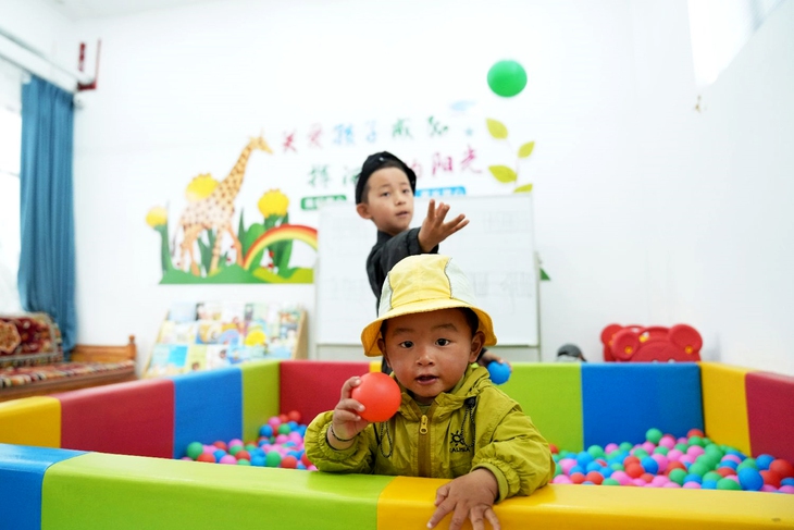 Trung Quốc chi tiền khuyến khích sinh con - Ảnh 1. Trung Quốc - Ảnh 1.