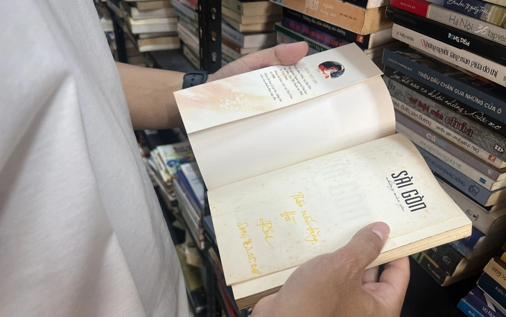 Tủ sách của Ngoại - Ảnh 3.
