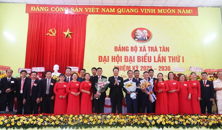 Phó giám đốc sở ở Quảng Nam cũ làm bí thư xã miền núi Đà Nẵng - Ảnh 1.