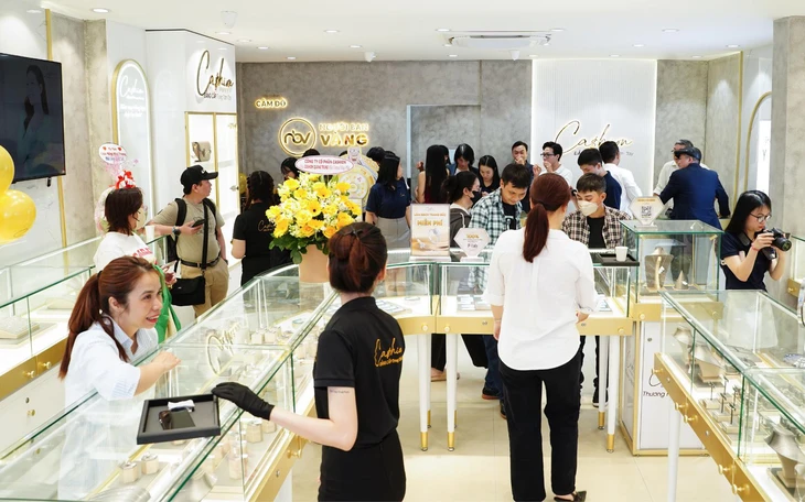 Ngắm trang sức, đá quý bạc tỉ tại triển lãm quốc tế TP.HCM - Ảnh 5.