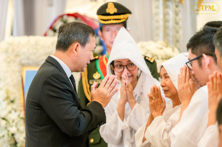Ông Hun Manet viếng tướng tử trận Duong Samneang - Ảnh 2.