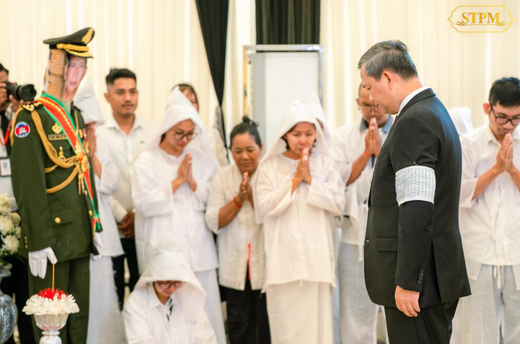 Ông Hun Manet viếng tướng tử trận Duong Samneang - Ảnh 3.