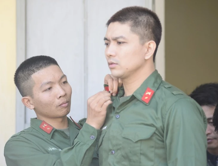 Tim, Bình An, Huỳnh Anh, Độ Mixi làm đội trưởng Sao nhập ngũ 2025 - Ảnh 5. Sao nhập ngũ - Ảnh 4.