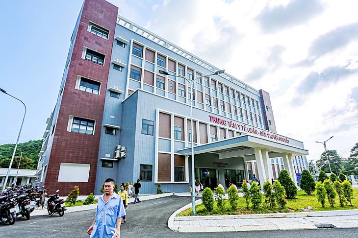 Y tế đặc khu Côn Đảo khởi sắc - Ảnh 1. côn đảo - Ảnh 1.