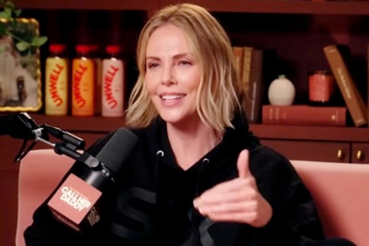 Charlize Theron - Ảnh 2.