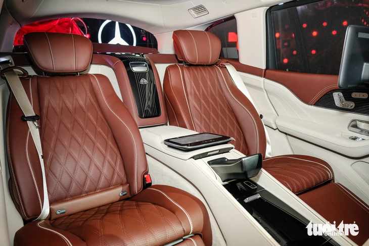 Mercedes-Benz GLS - Ảnh 26.