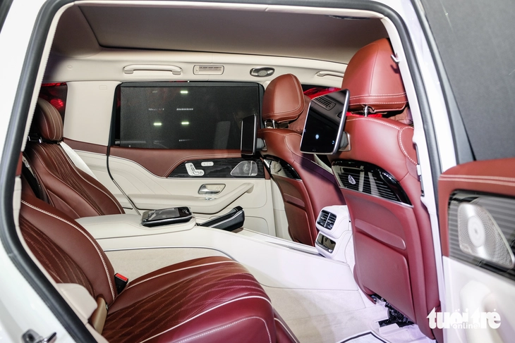 Mercedes-Benz GLS - Ảnh 27.