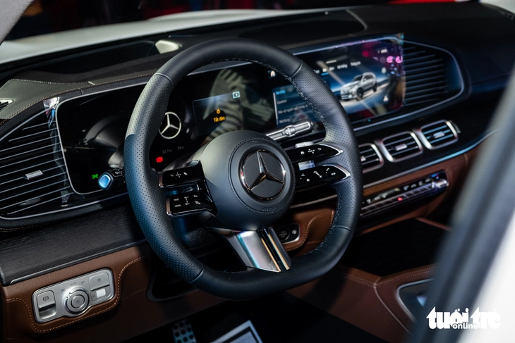Mercedes-Benz GLS - Ảnh 10.