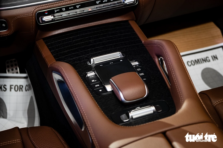Mercedes-Benz GLS - Ảnh 12.