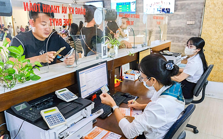Gắt gao chặn nạn 'móc túi' khách hàng, đại lý yếu kém đối mặt nguy cơ bị loại khỏi ngành bảo hiểm - Ảnh 3.