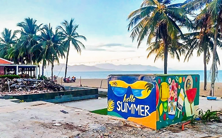 bãi biển Nha Trang - Ảnh 1.