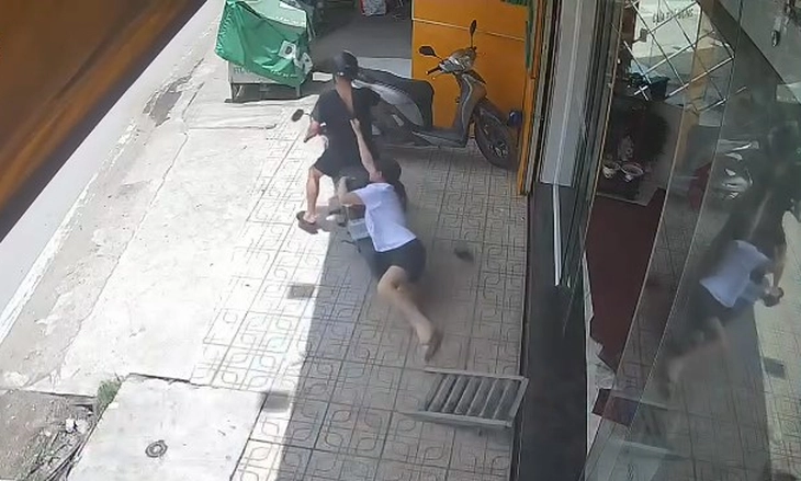 cướp tiệm vàng - Ảnh 2.
