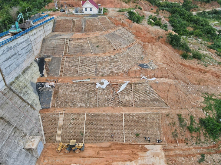 hồ chứa nước - Ảnh 3.