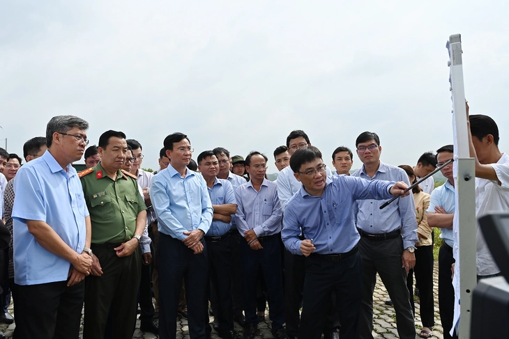 Khu công nghiệp ngàn tỉ, sau 3 năm động thổ vẫn 'đứng hình' - Ảnh 1.