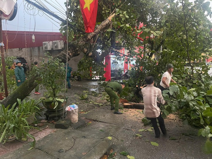 mưa to - Ảnh 3.