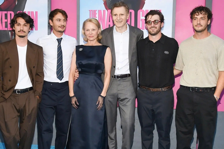 Liam Neeson và Pamela Anderson công khai hẹn hò - Ảnh 5. Liam Neeson - Ảnh 4.