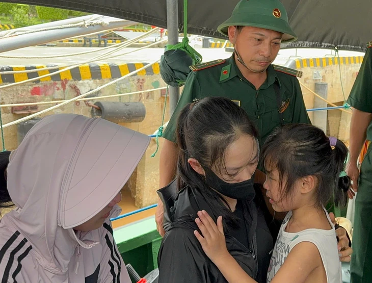 lênh đênh trên biển - Ảnh 2.