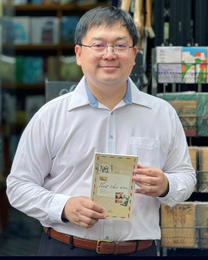 Chia tay Hoàng Nam Tiến, người đứng sau loạt sách lay động về tướng Hoàng Đan - Ảnh 2. Chia tay Hoàng Nam Tiến, người đứng sau những cuốn sách lay động về tướng Hoàng Đan - Ảnh 3.