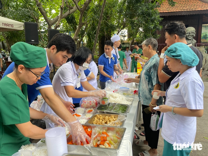 Viện Y dược học dân tộc TP.HCM - Ảnh 3.