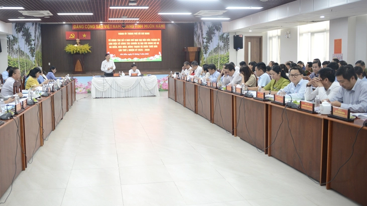 4 xã ở huyện Hóc Môn cũ sẵn sàng cho đại hội đảng bộ đầu tiên sau sáp nhập - Ảnh 2.