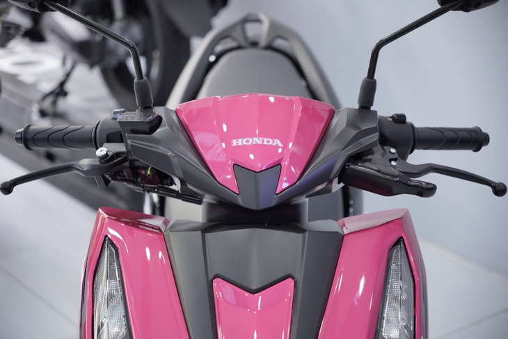 Honda Vario 125 - Ảnh 5.