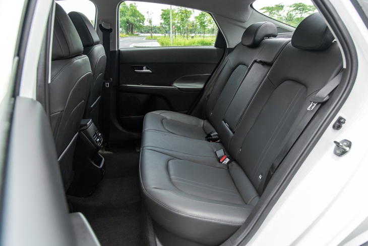 Hyundai Accent - Ảnh 7.