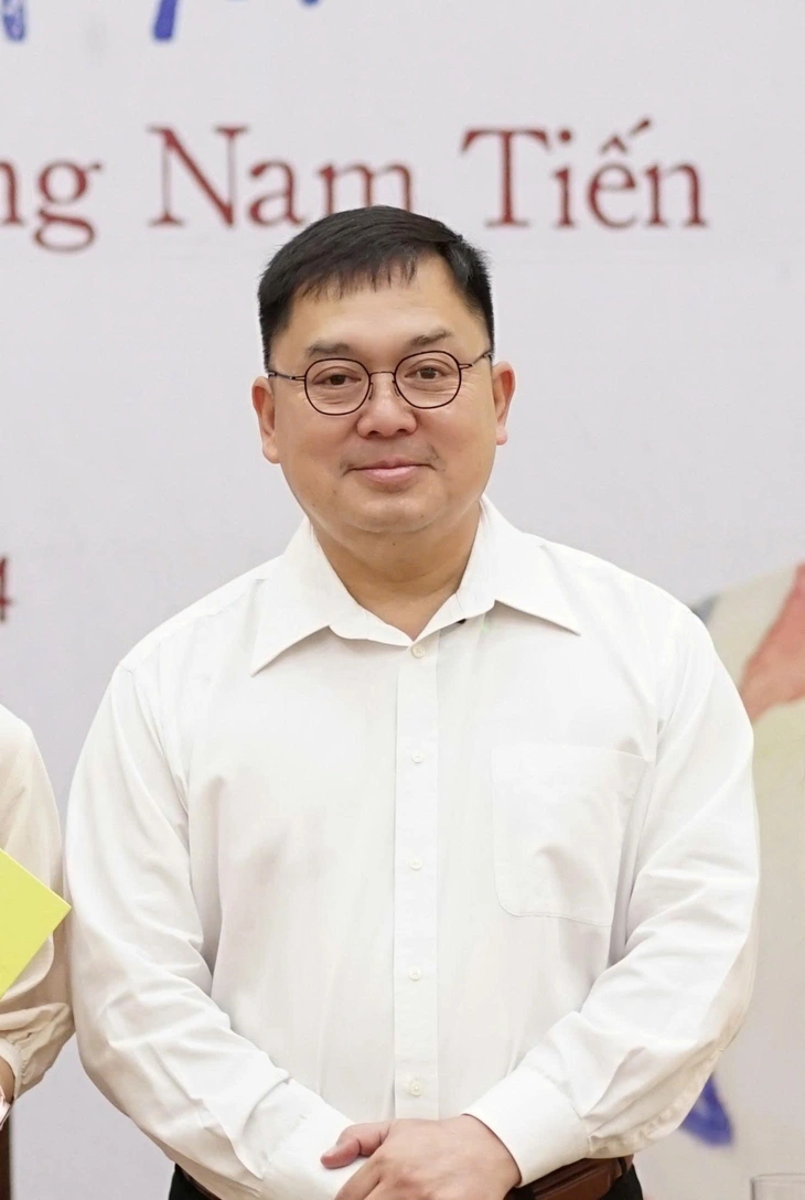 Bạn bè nhớ ông Hoàng Nam Tiến: đam mê lớn nhất là truyền cảm hứng, là cống hiến - Ảnh 1. Hoàng Nam Tiến - Ảnh 3.