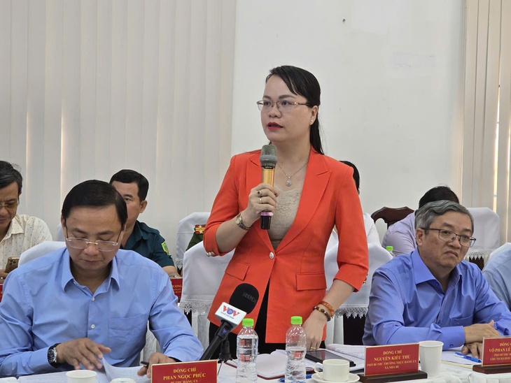 Chủ tịch HĐND TP.HCM Võ Văn Minh: Đảng bộ phường, xã bám sát chỉ tiêu cụ thể để phấn đấu - Ảnh 3.
