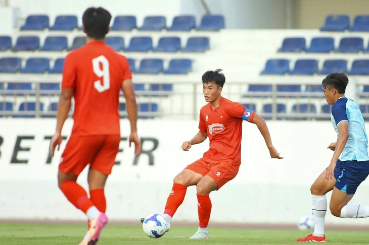 Kim Sang Sik - Ảnh 1.