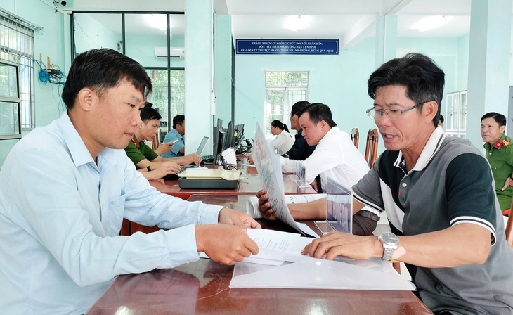 Chuyện ở xã giữa rừng U Minh những ngày đầu vận hành chính quyền hai cấp - Ảnh 1.