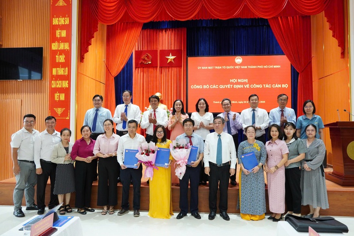 Ủy ban MTTQ Việt Nam TP.HCM công bố nhân sự các ban tham mưu, giúp việc - Ảnh 4.