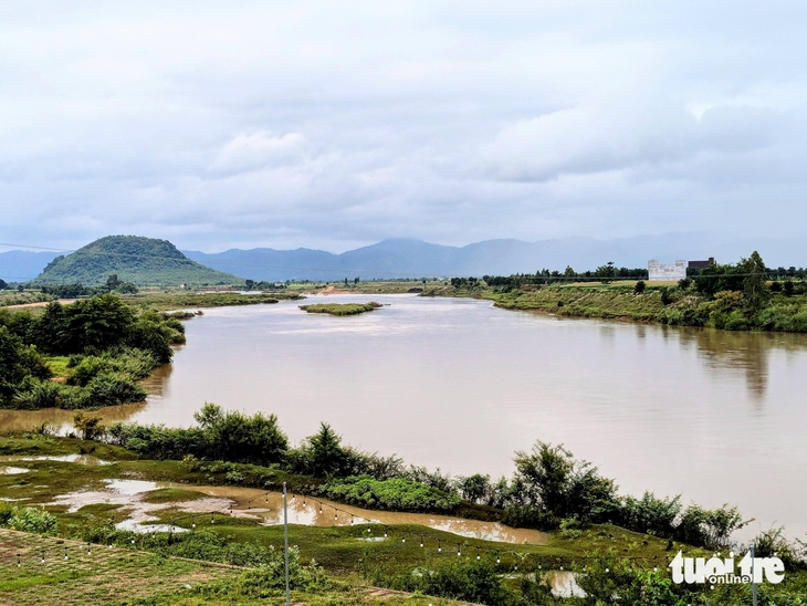 Vụ giải cứu 2 em nhỏ kẹt lũ bằng drone: Lời kể của người trong cuộc- Ảnh 2. giải cứu - Ảnh 3.