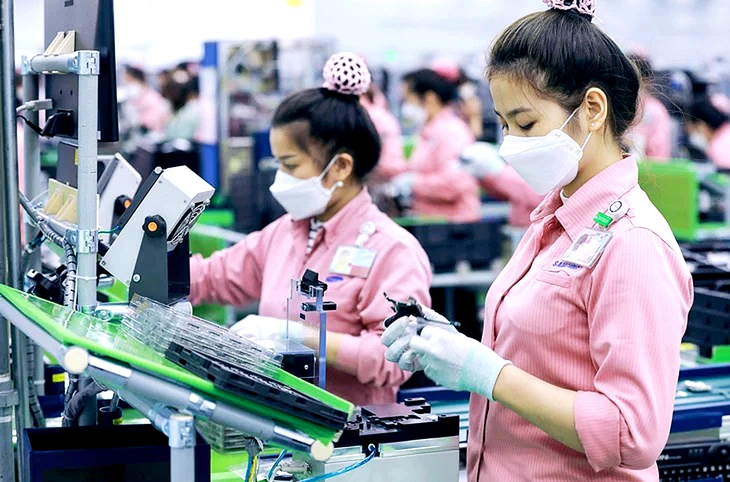 Tăng trưởng kinh tế bứt tốc, cao nhất trong 15 năm qua - Ảnh 1.