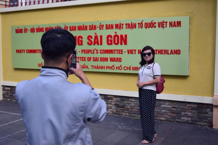 Bảng tên phường Sài Gòn thu hút người dân đến check-in- Ảnh 5. phường Sài Gòn - Ảnh 5.