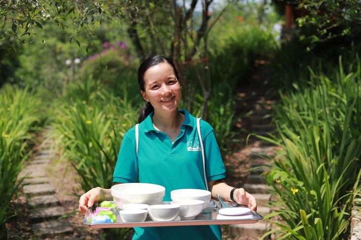 MC Minh Trang lên tiếng khi Làng Háo Hức bị phụ huynh tố nhà vệ sinh bẩn, con bị bắt nạt MC Minh Trang lên tiếng khi Làng Háo Hức bị phụ huynh tố nhà vệ sinh bẩn, con bị bắt nạt