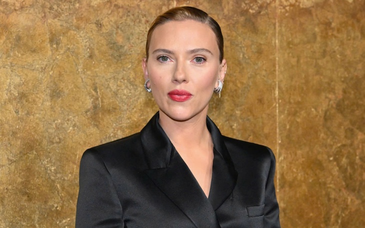 Scarlett Johansson: 'Mỹ nhân quyến rũ nhất thế giới' gây thương nhớ với gu thời trang táo bạo - Ảnh 14.
