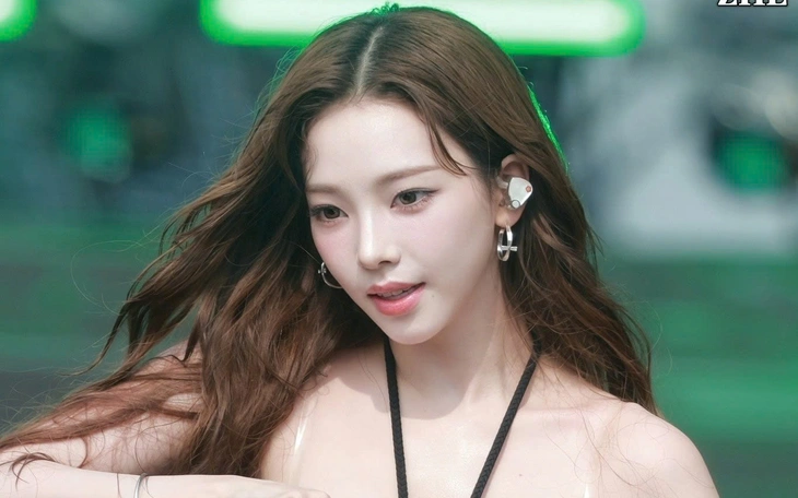 'Nữ thần Waterbomb' Kwon Eun Bi gây tranh cãi về trang phục: K-pop có đang công bằng? - Ảnh 7.