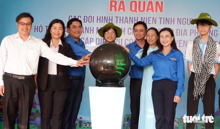 Ra quân đội hình hỗ trợ vận hành chính quyền 2 cấp tại TP.HCM - Ảnh 3.