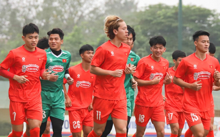 Tiền đạo Đình Bắc: U22 Việt Nam tập trung kiểm soát bóng và chuyền bóng - Ảnh 4.