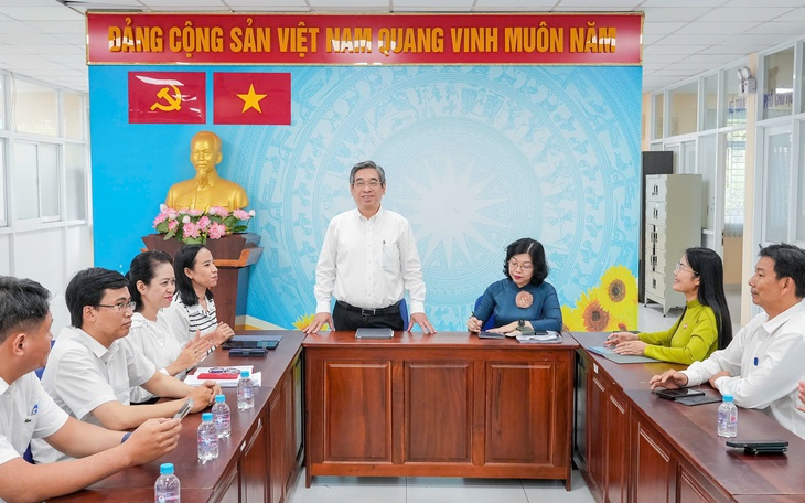 Phó Bí thư Nguyễn Phước Lộc làm việc với Đảng ủy 17 phường xã TP.HCM về công tác chuẩn bị đại hội - Ảnh 3.