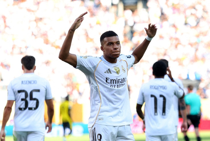 Dự đoán tỉ số: Mbappe ghi bàn, PSG gục ngã trước ‘nhà vua’ Real Madrid Dự đoán tỉ số: Mbappe ghi bàn, PSG gục ngã trước ‘nhà vua’ Real Madrid